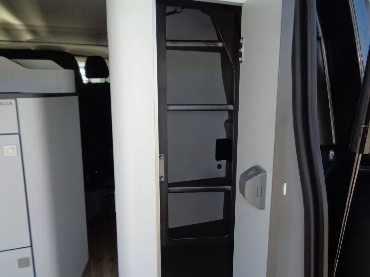 Ford Transit Custom Furgone nuova a Treviso (10)