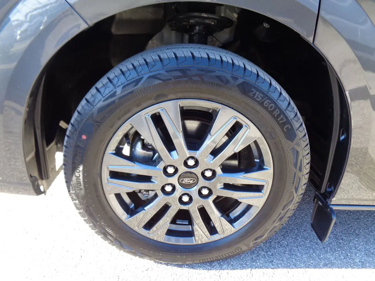 Ford Transit Custom Furgone nuova a Treviso (7)