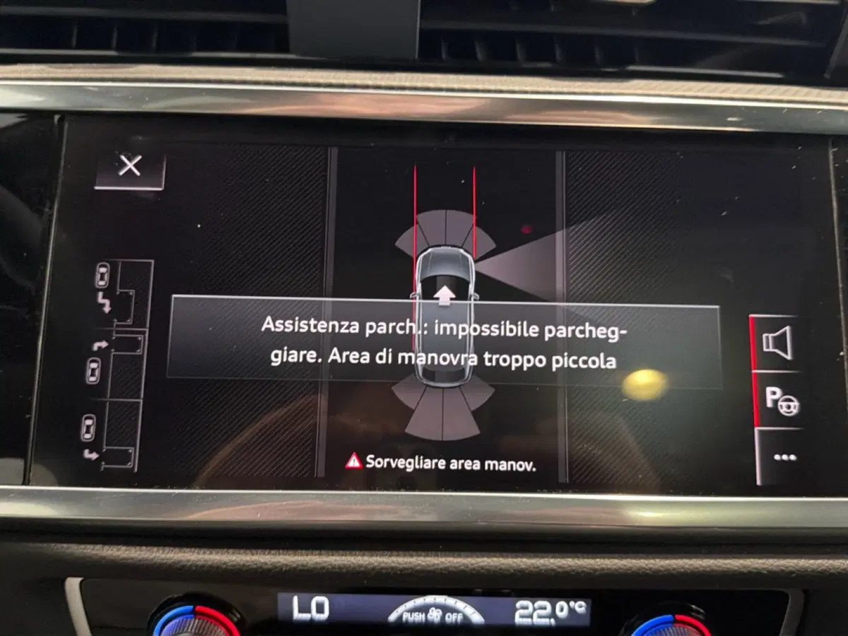Audi Q3 Sportback usata a Napoli (13)