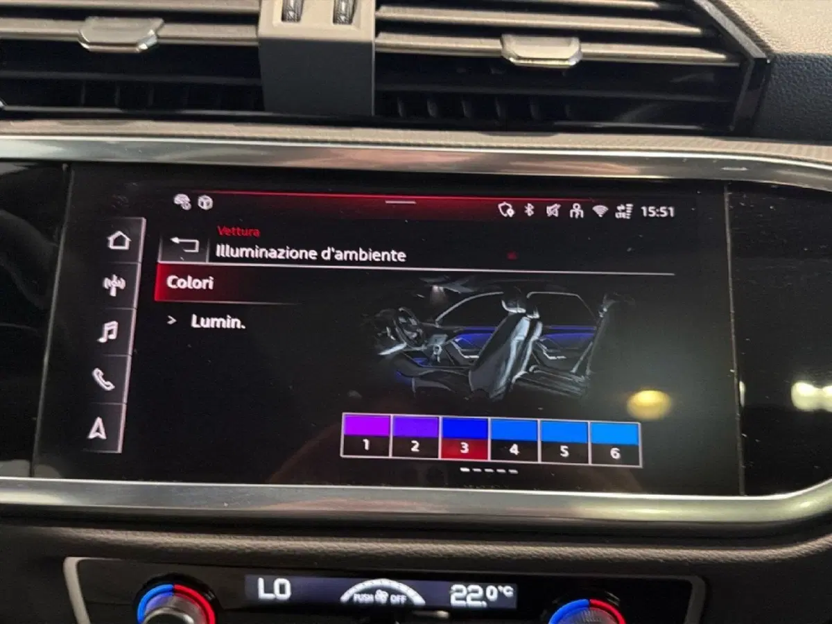Audi Q3 Sportback usata a Napoli (15)