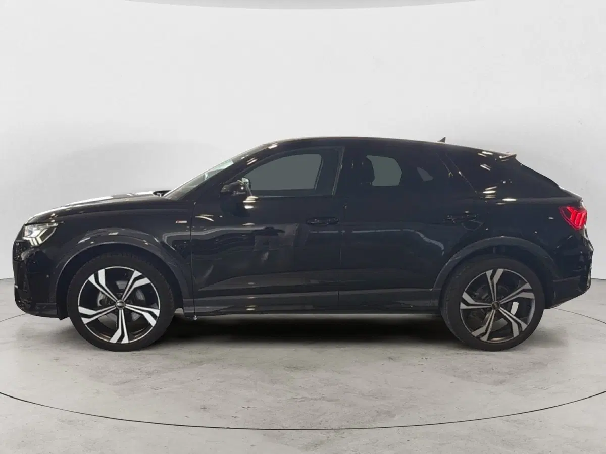 Audi Q3 Sportback usata a Napoli (3)