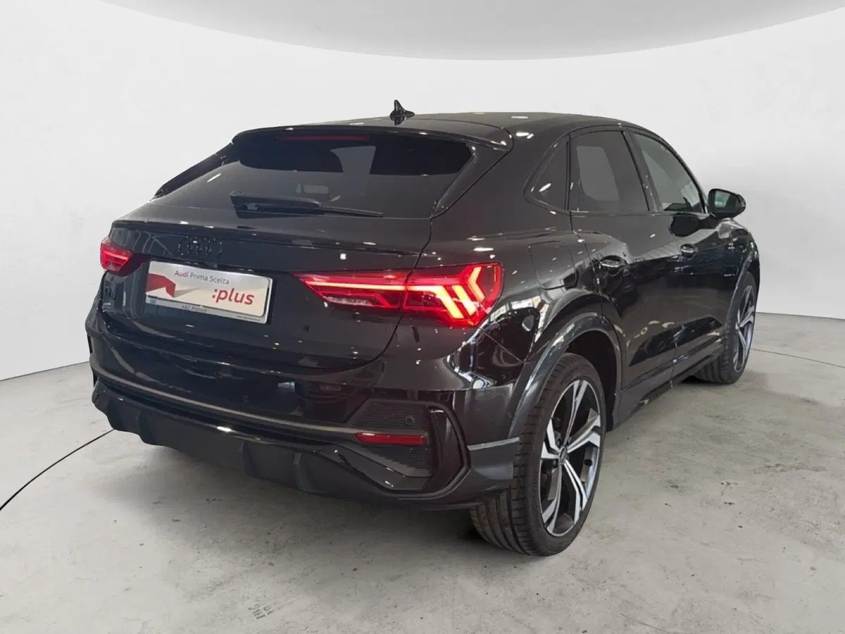 Audi Q3 Sportback usata a Napoli (4)