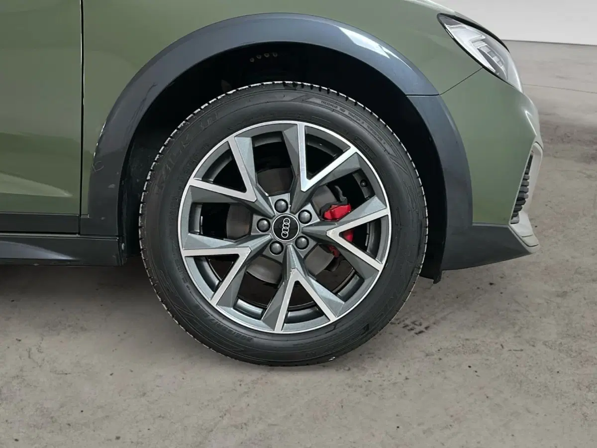 Audi A1 allstreet usata a Napoli (17)