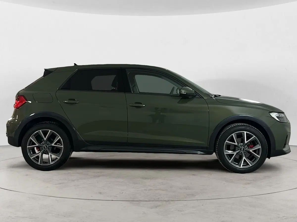 Audi A1 allstreet usata a Napoli (3)