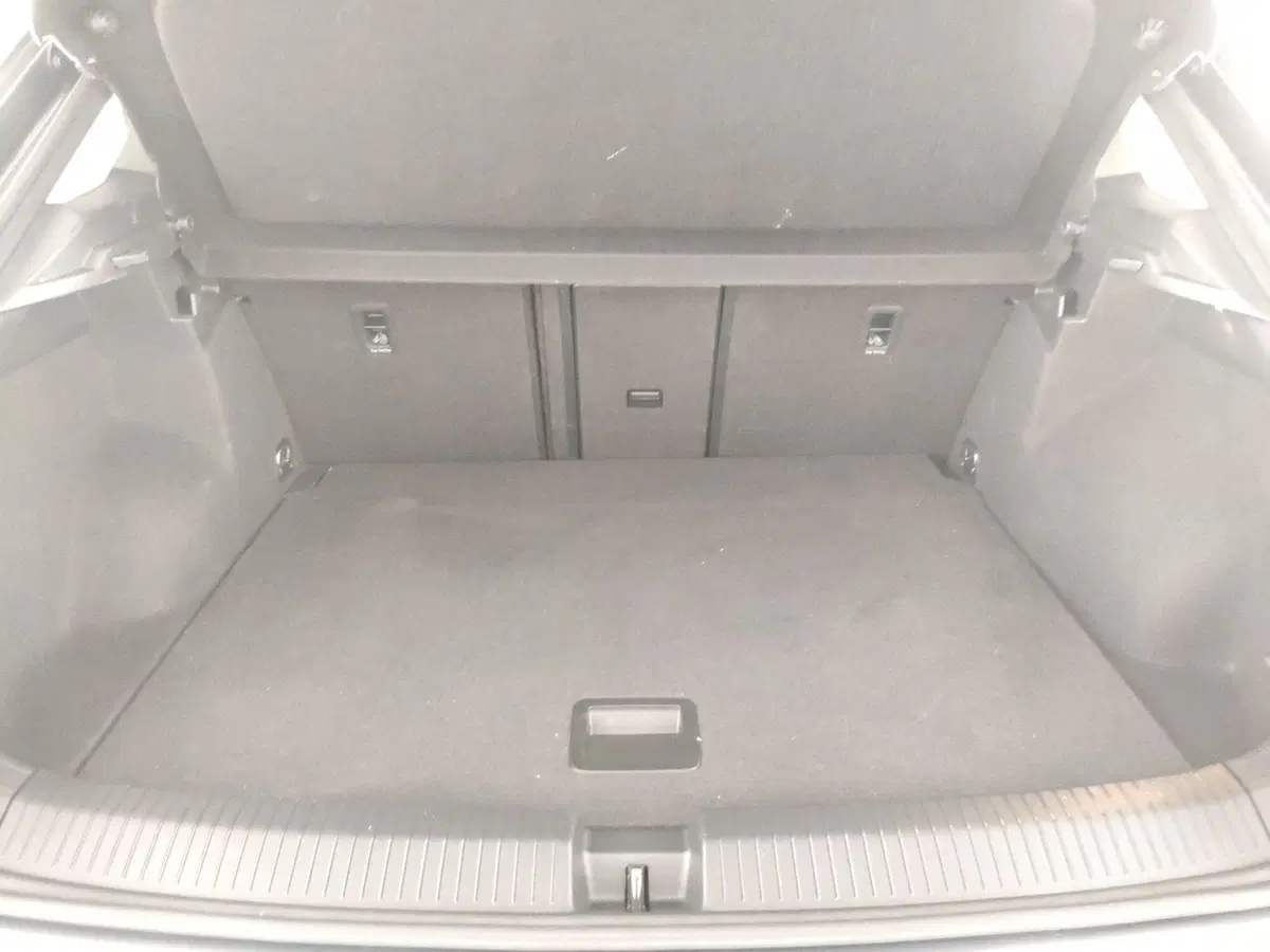 Volkswagen T-Roc usata a Napoli (11)