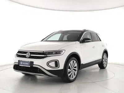Volkswagen T-Roc 2.0 tdi Style 4motion 150cv dsg del 2023 usata a Torre Annunziata