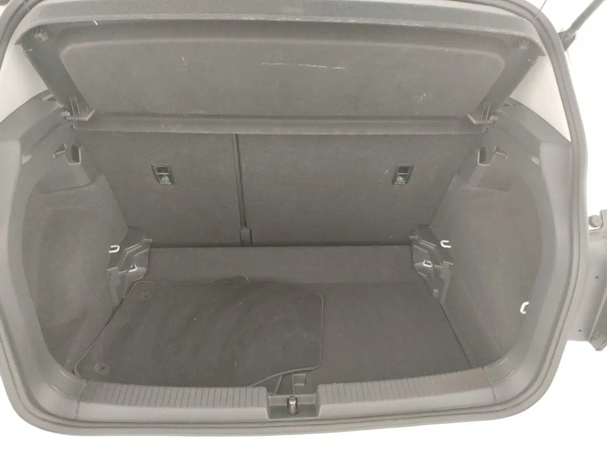 Volkswagen T-Cross usata a Napoli (17)