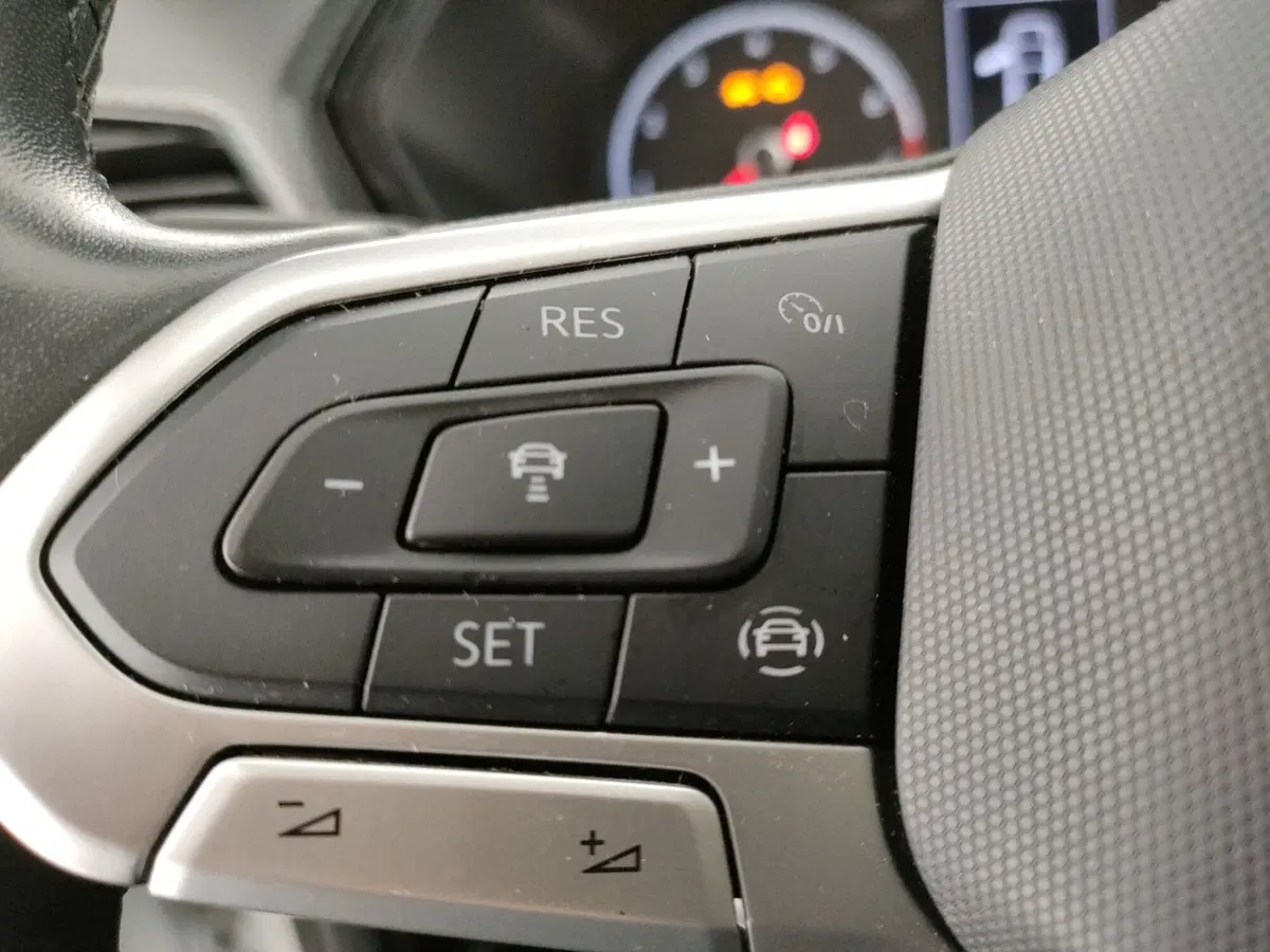 Volkswagen T-Cross usata a Napoli (9)