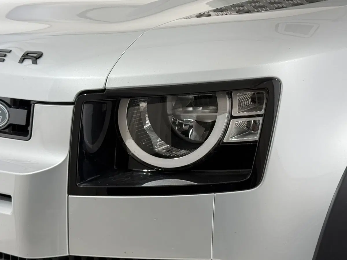 Land Rover Defender usata a Perugia (3)