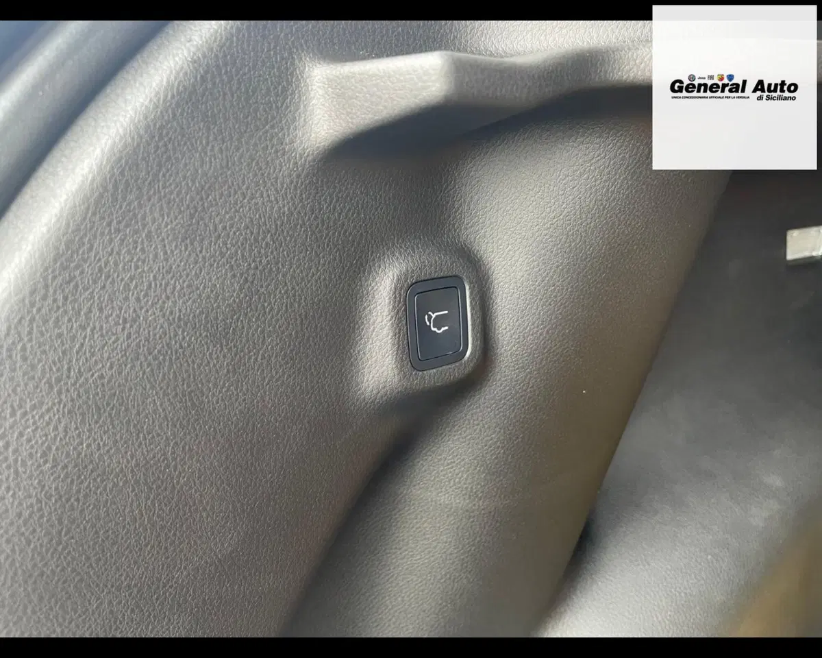Jeep Compass nuova a Lucca (19)