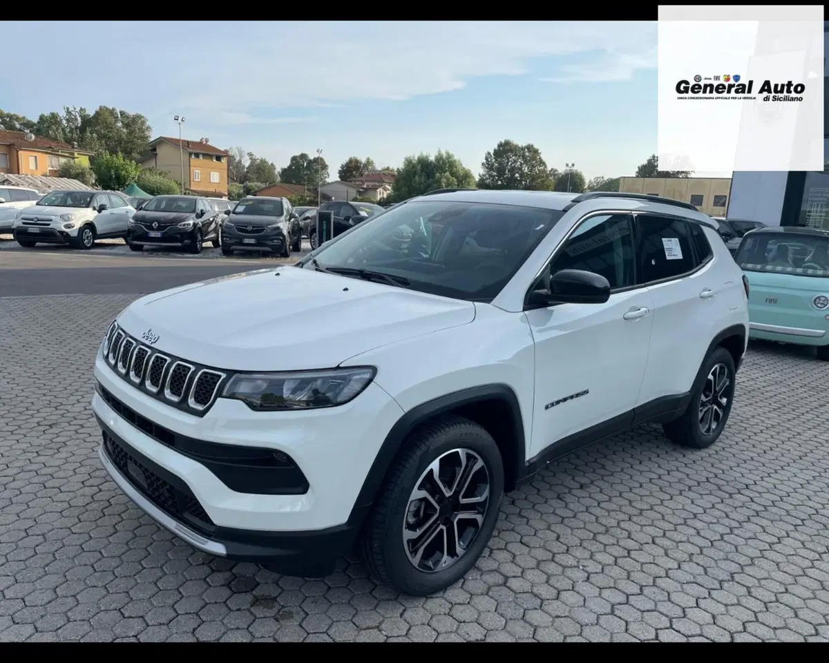 Jeep Compass nuova a Lucca (3)