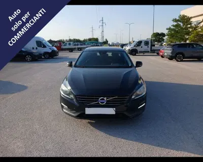Volvo V60 D2 1.6 Kinetic del 2015 usata a Ravenna