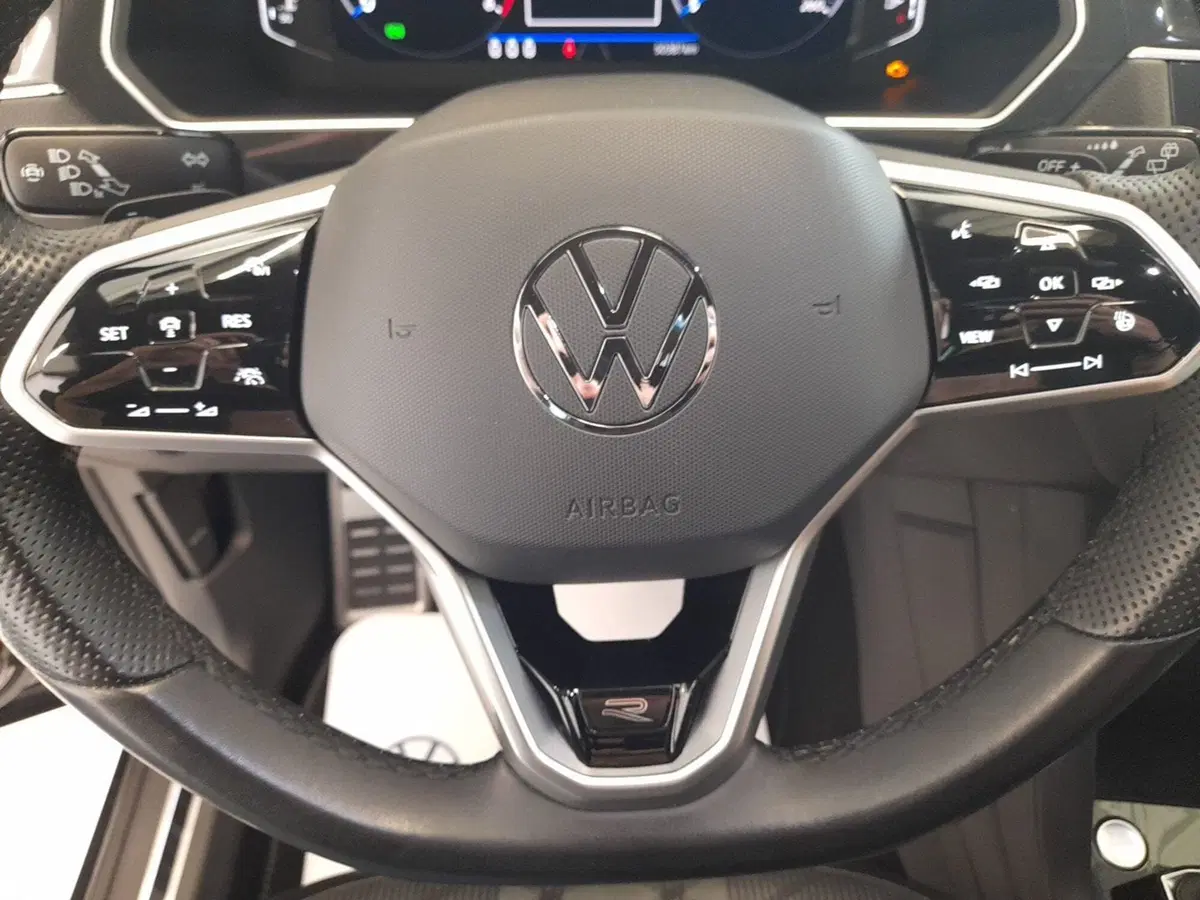 Volkswagen Tiguan usata a Bologna (11)