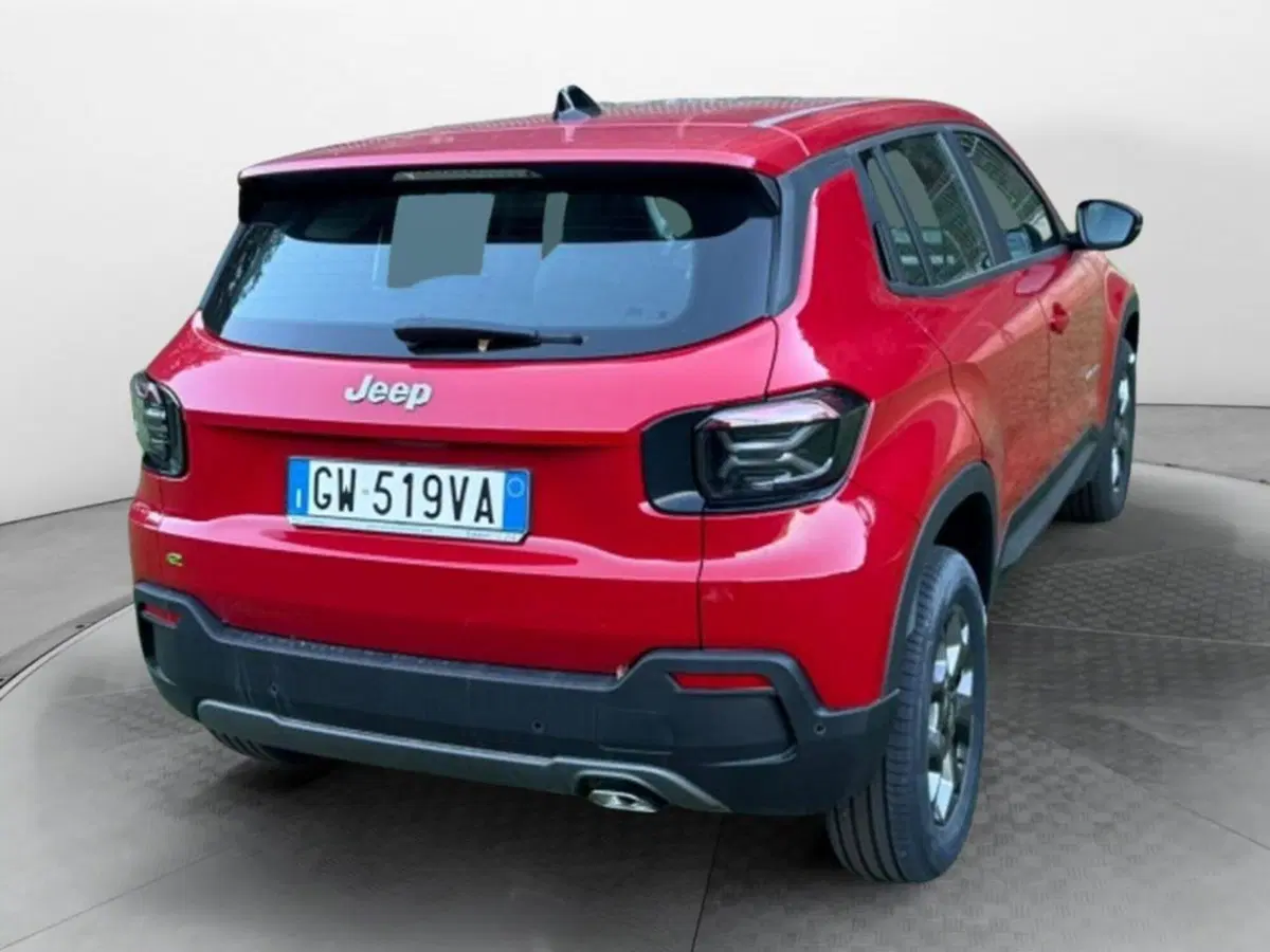 Jeep Avenger nuova a Salerno (4)