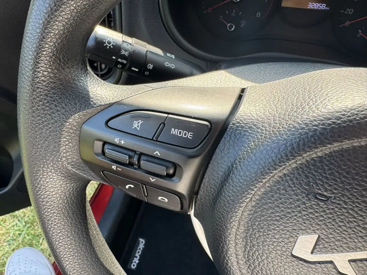 Kia Picanto usata a Salerno (18)