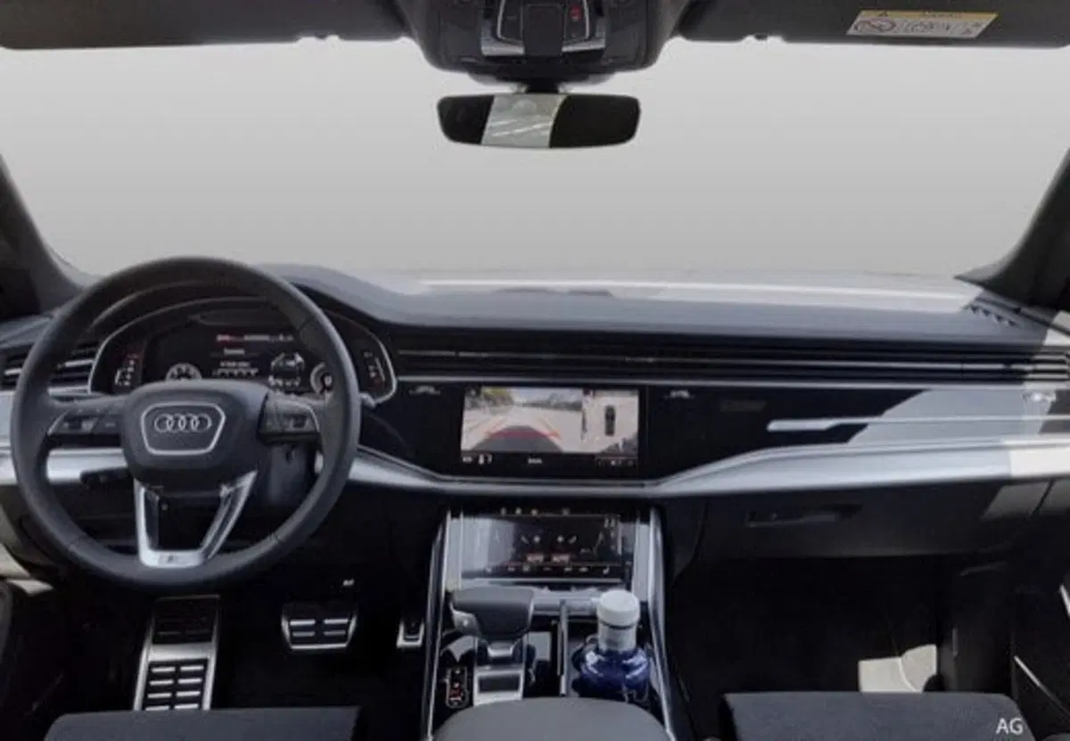 Audi Q8 usata a Salerno (4)