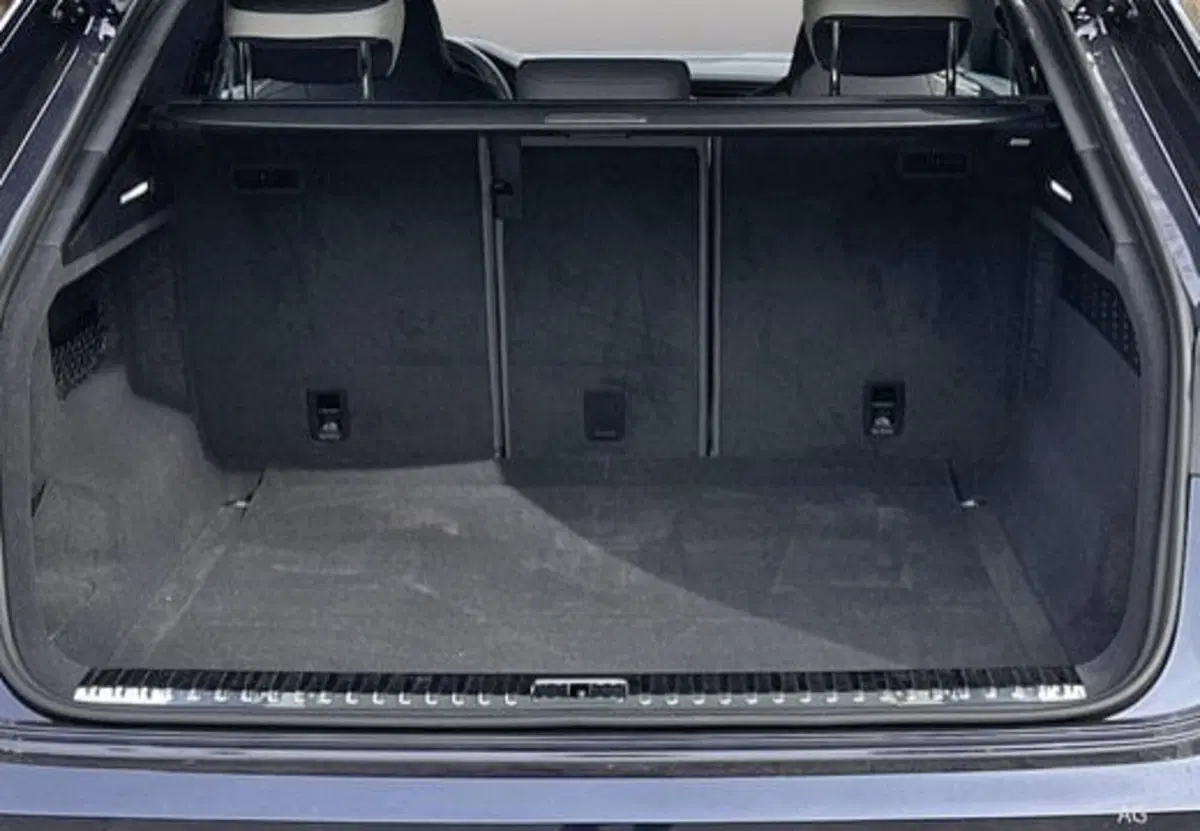 Audi Q8 usata a Salerno (5)