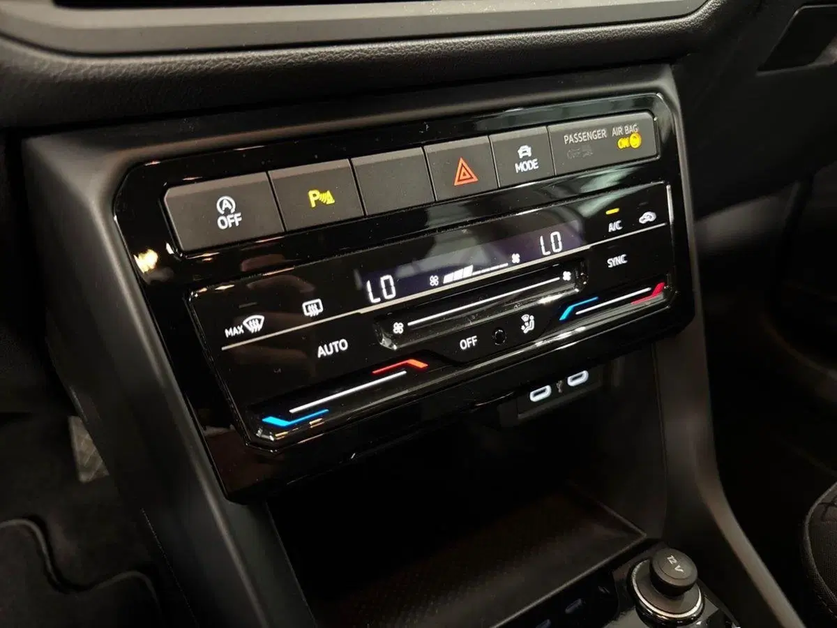 Volkswagen T-Cross usata a Prato (15)