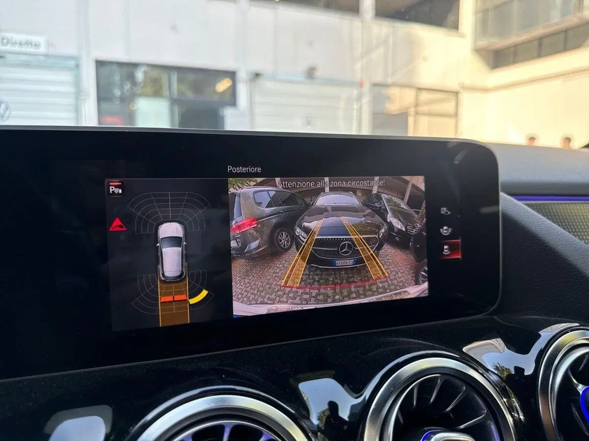 Mercedes-Benz GLA SUV usata a Prato (19)