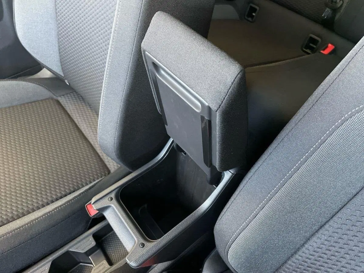 Volkswagen Taigo nuova a Pistoia (17)