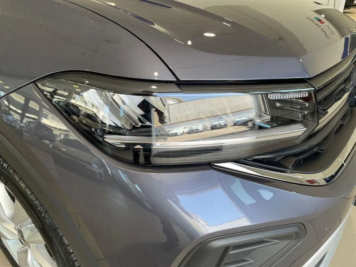 Volkswagen T-Cross nuova a Pistoia (7)