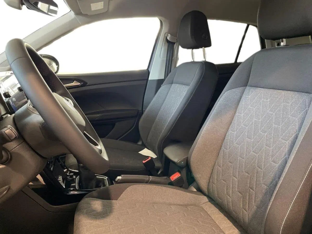 Volkswagen T-Cross nuova a Pistoia (9)