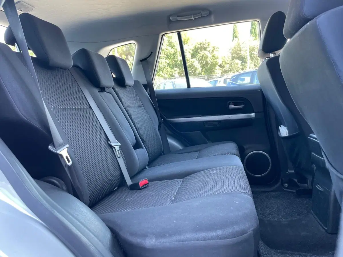Suzuki Grand Vitara usata a Ancona (17)