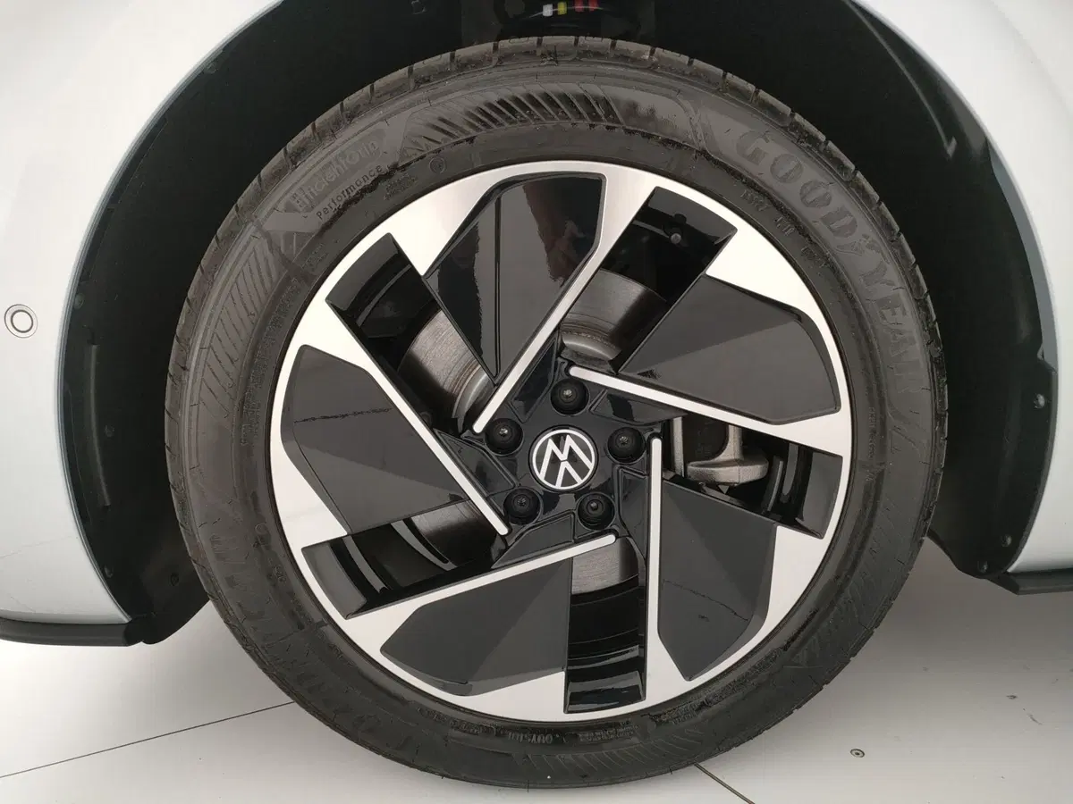 Volkswagen ID.3 nuova a Arezzo (7)