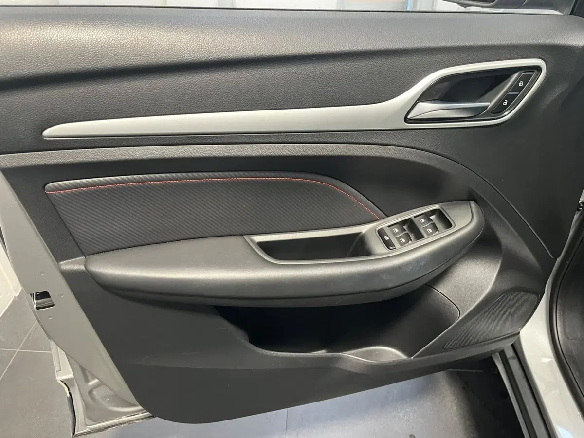 Mg ZS usata a Lucca (7)