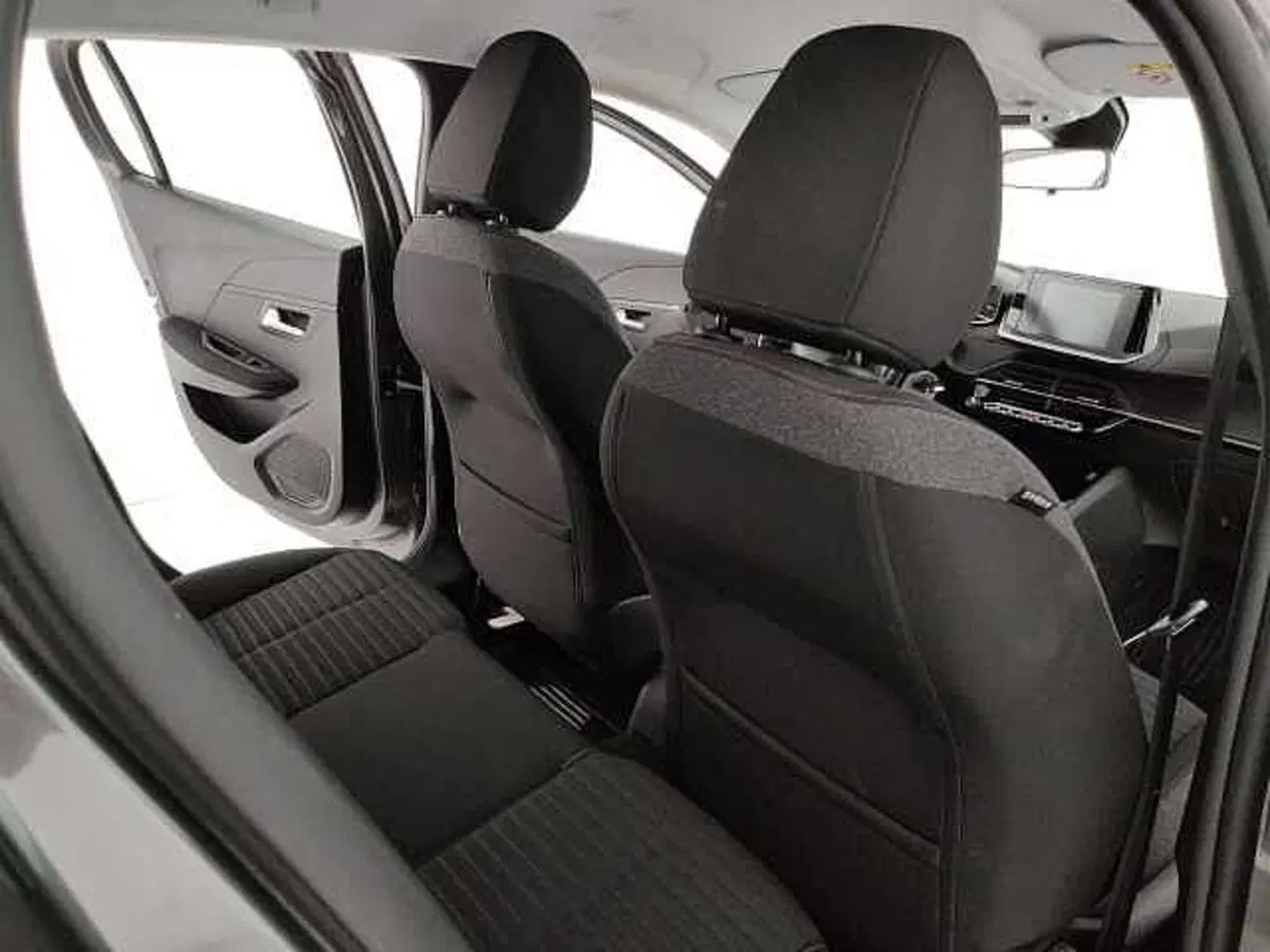 Peugeot 208 usata a Caserta (12)