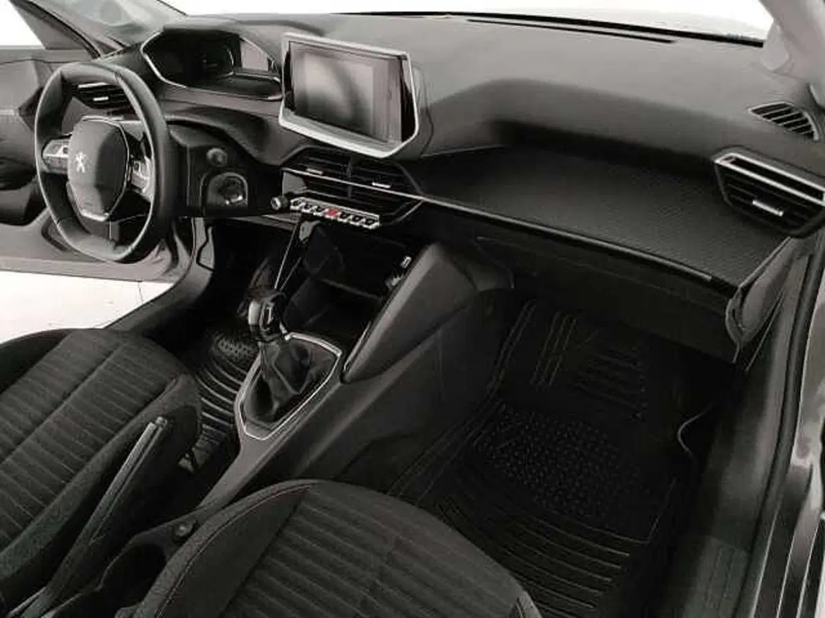 Peugeot 208 usata a Caserta (14)