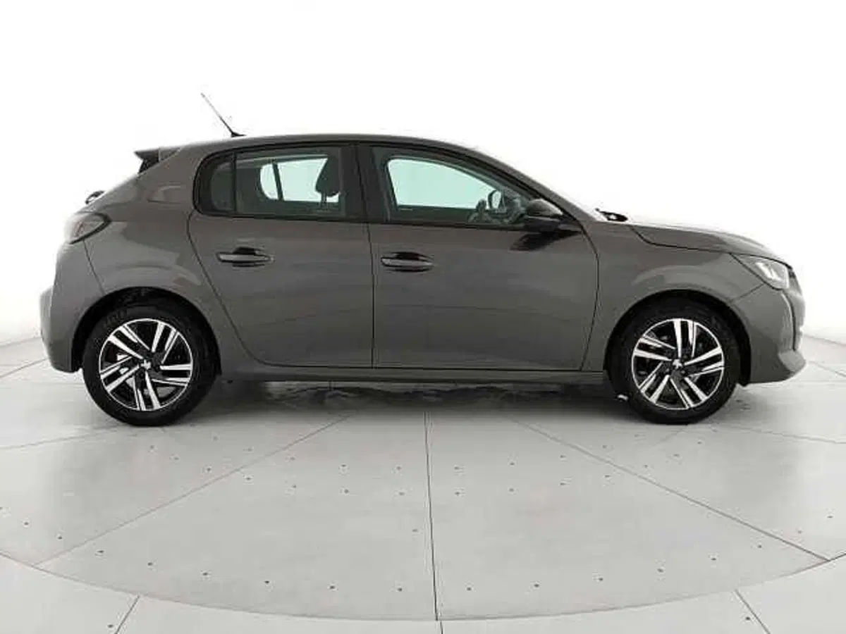 Peugeot 208 usata a Caserta (4)