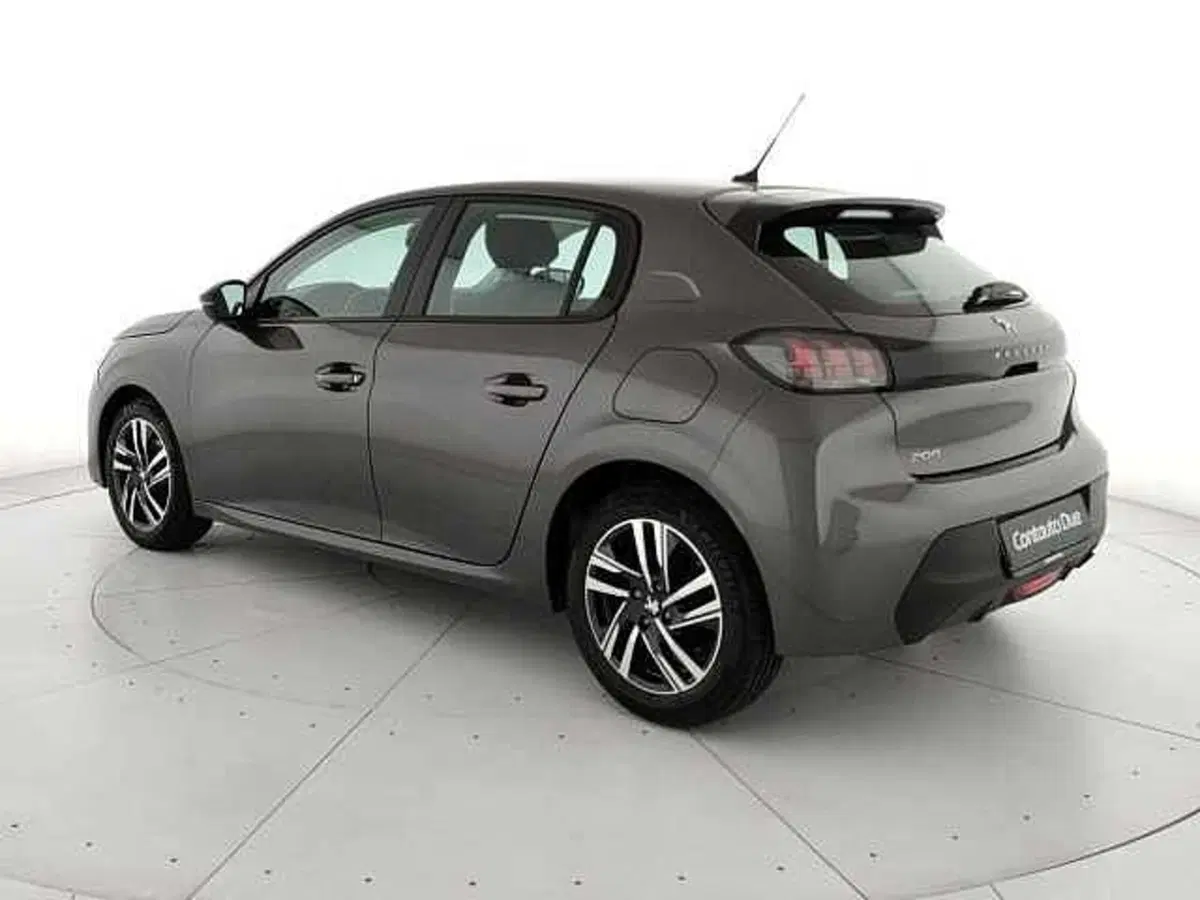 Peugeot 208 usata a Caserta (7)