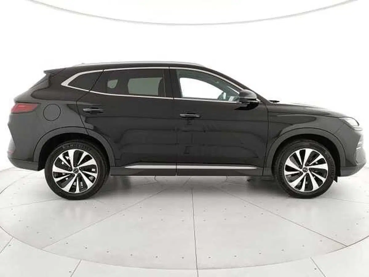 Byd Seal U DM-i usata a Caserta (4)