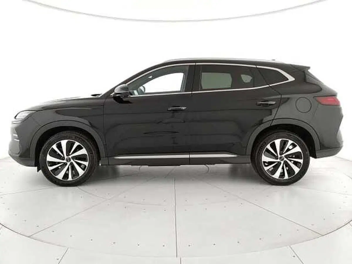Byd Seal U DM-i usata a Caserta (8)