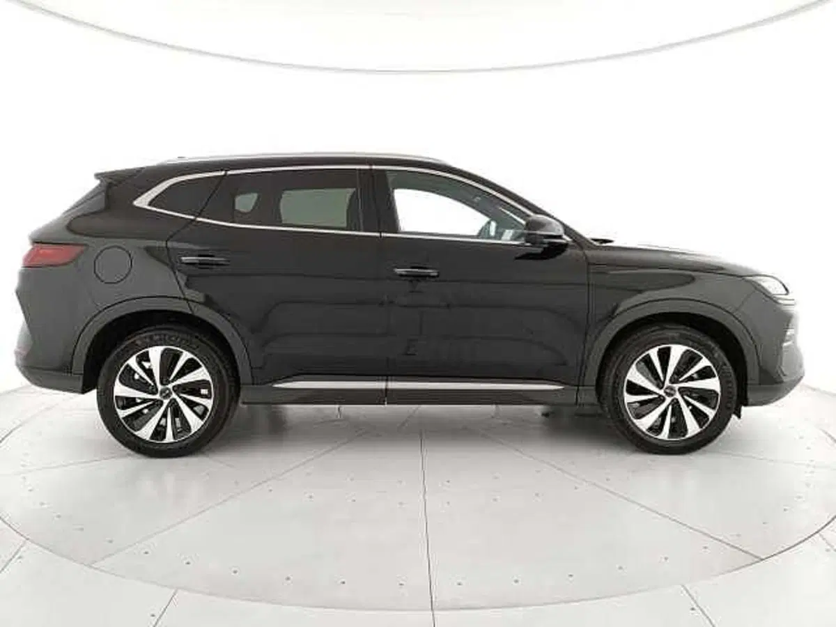 Byd Seal U DM-i usata a Caserta (9)