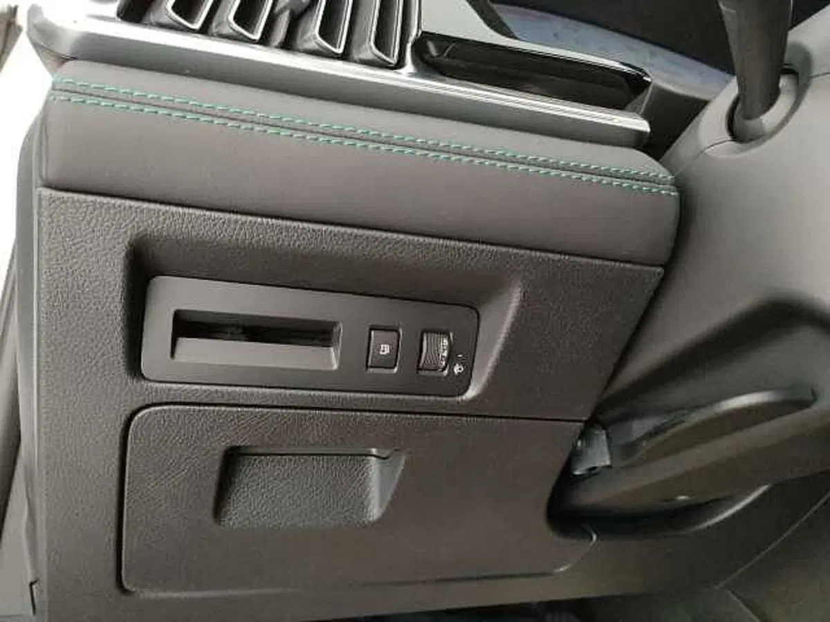 Byd Seal U DM-i usata a Caserta (13)