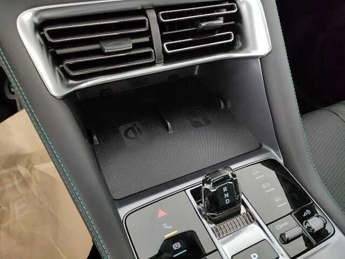 Byd Seal U DM-i usata a Caserta (19)
