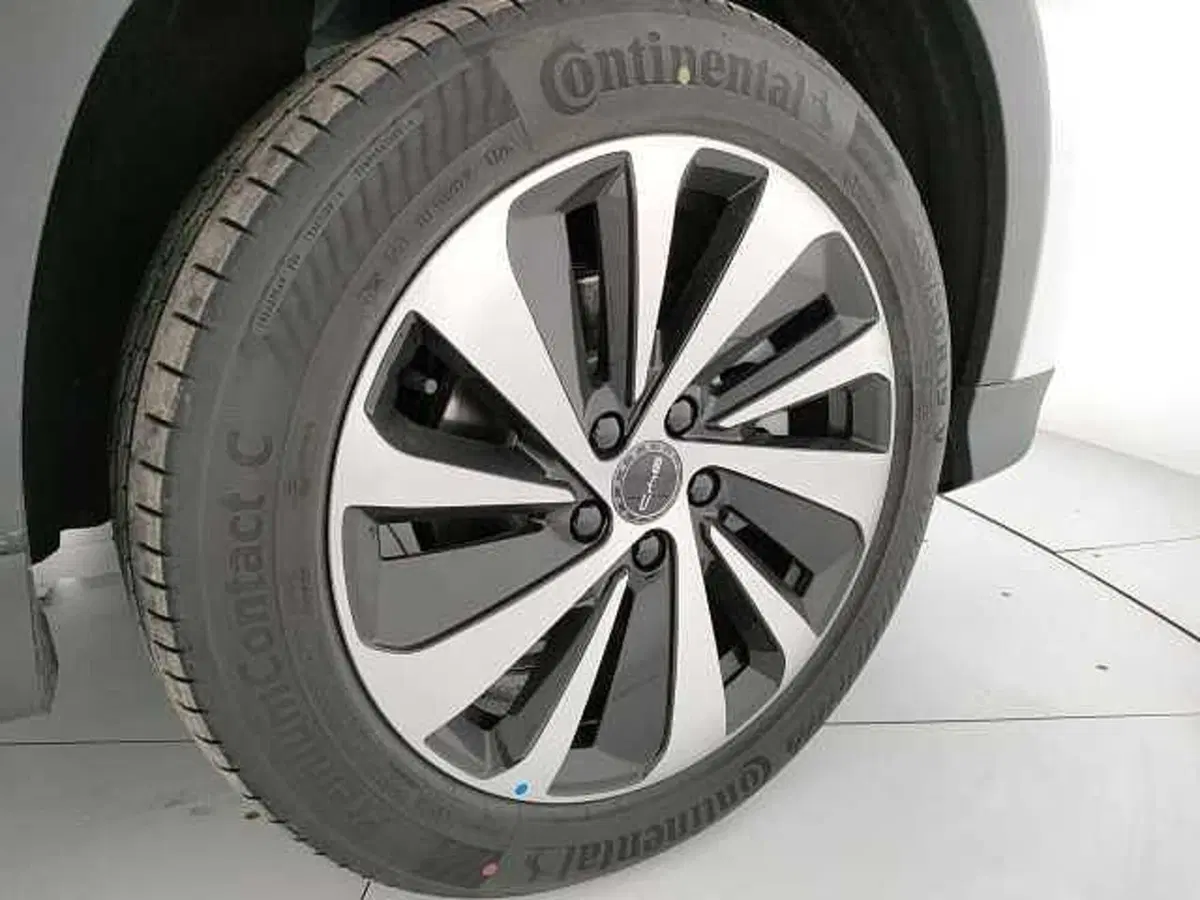 Byd Seal U DM-i usata a Caserta (8)