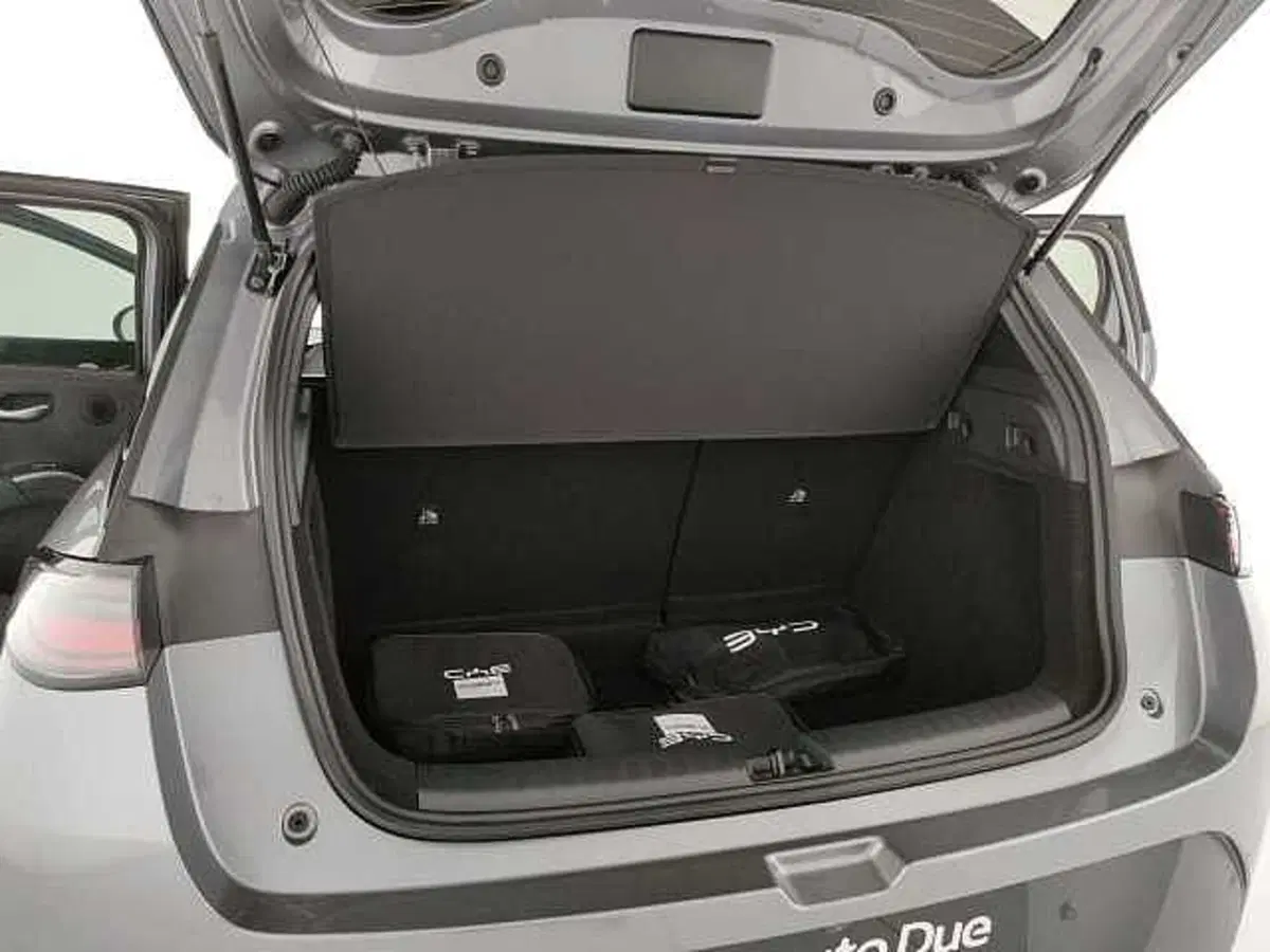 Byd Dolphin G DM-i nuova a Caserta (10)
