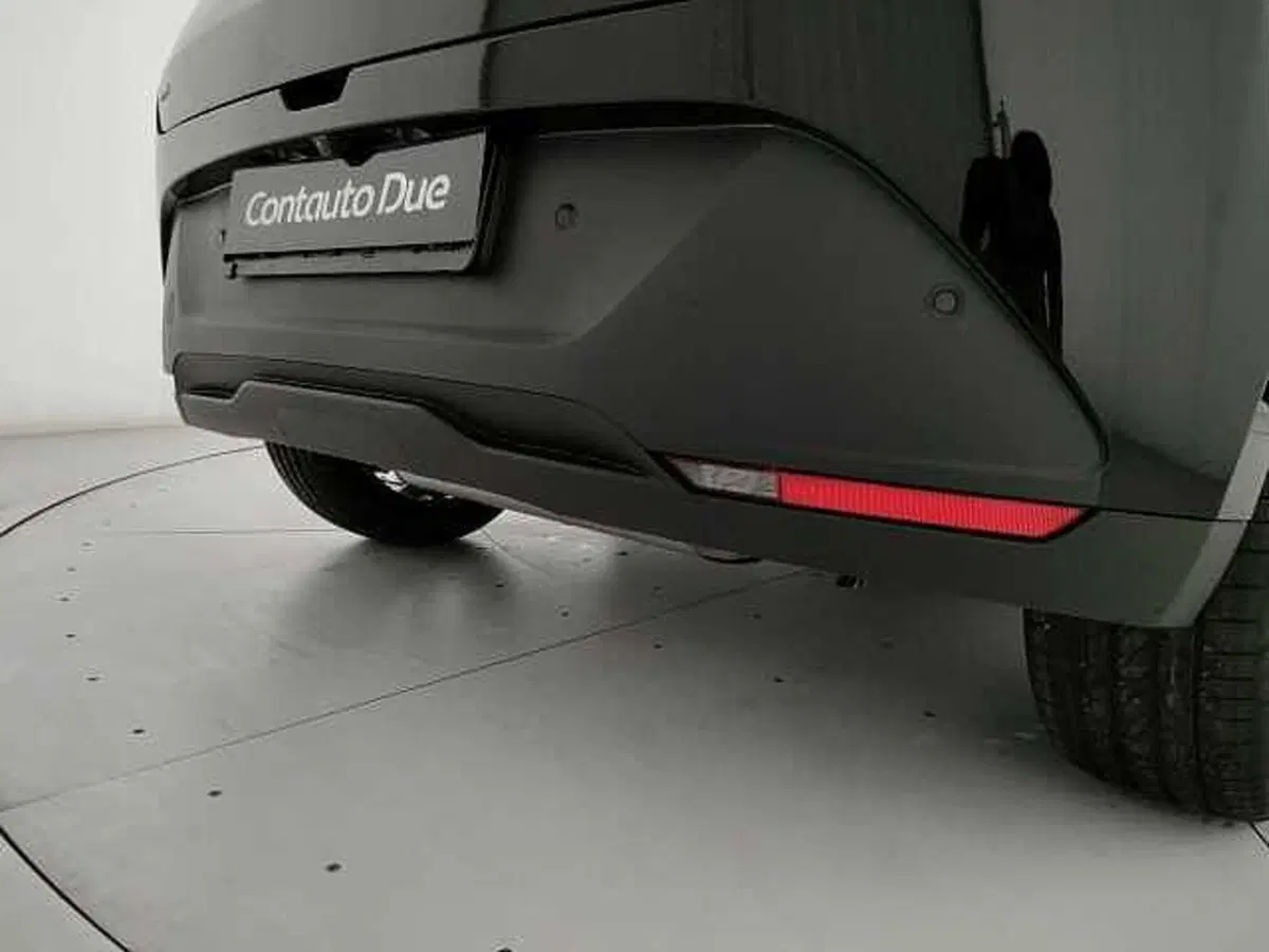 Byd Dolphin G DM-i nuova a Caserta (12)