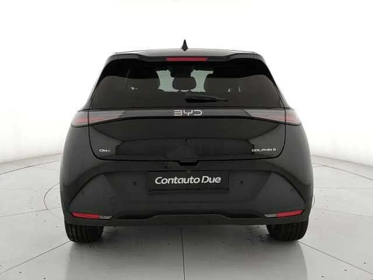 Byd Dolphin G DM-i nuova a Caserta (18)