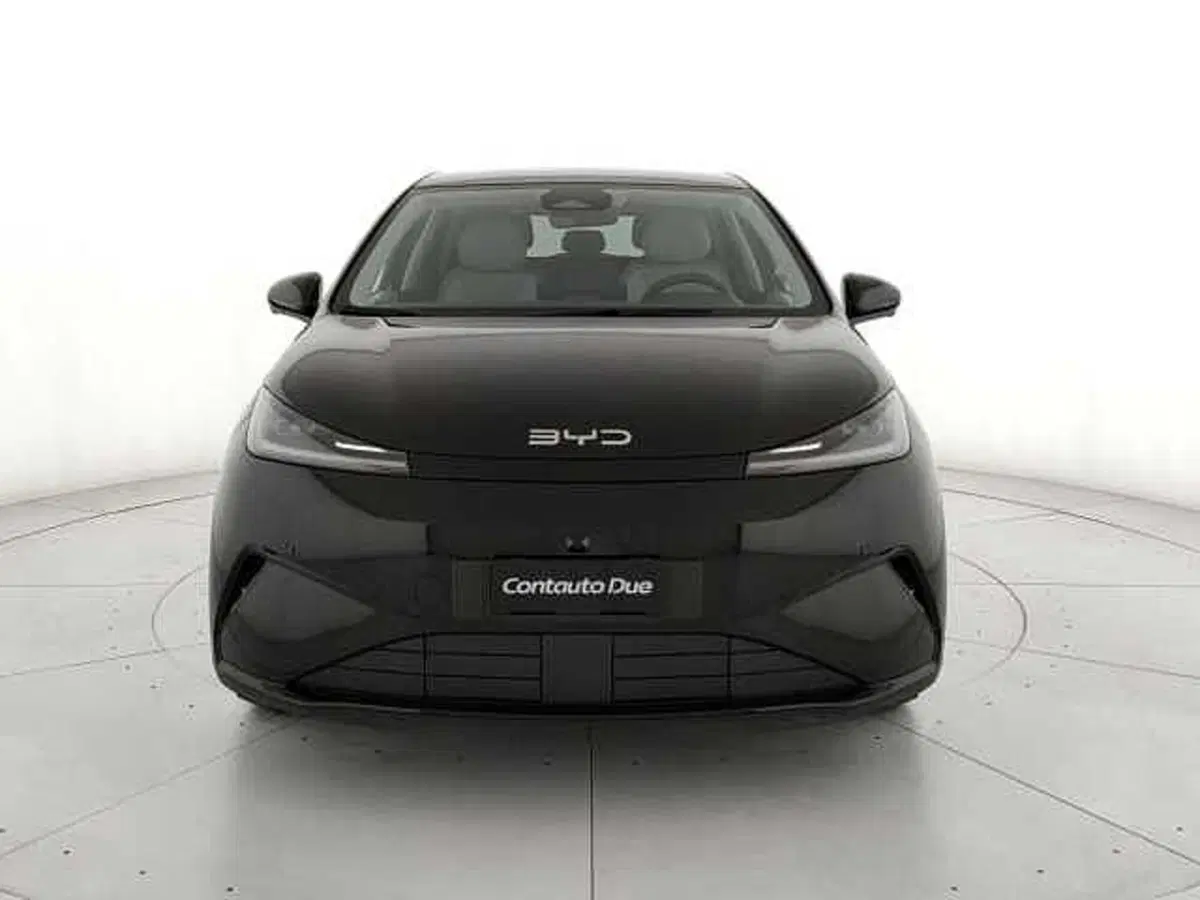 Byd Dolphin G DM-i nuova a Caserta (2)
