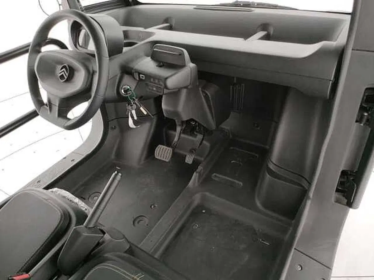 Citroen Ami nuova a Caserta (12)