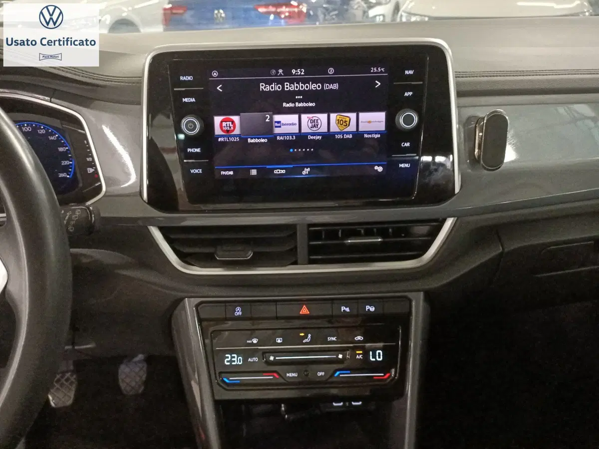 Volkswagen T-Roc usata a Genova (13)
