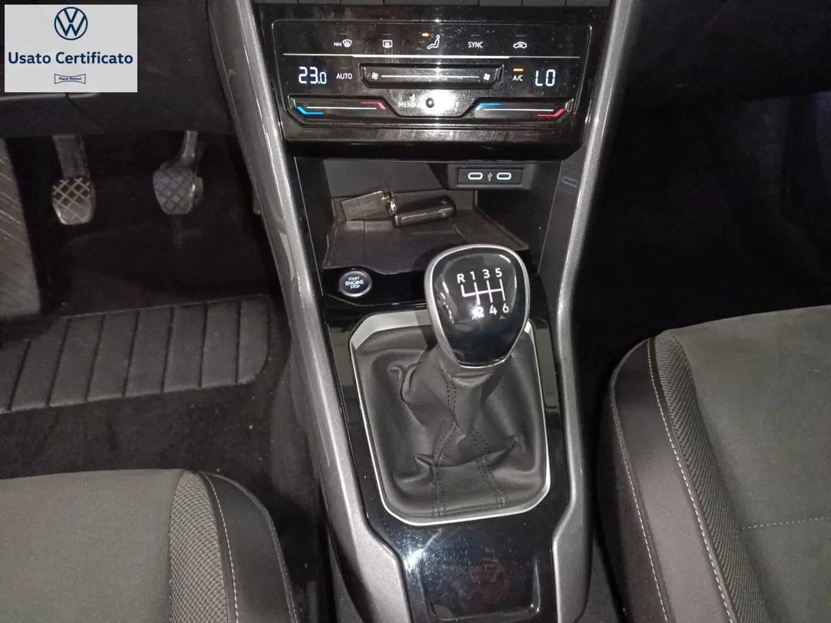 Volkswagen T-Roc usata a Genova (15)