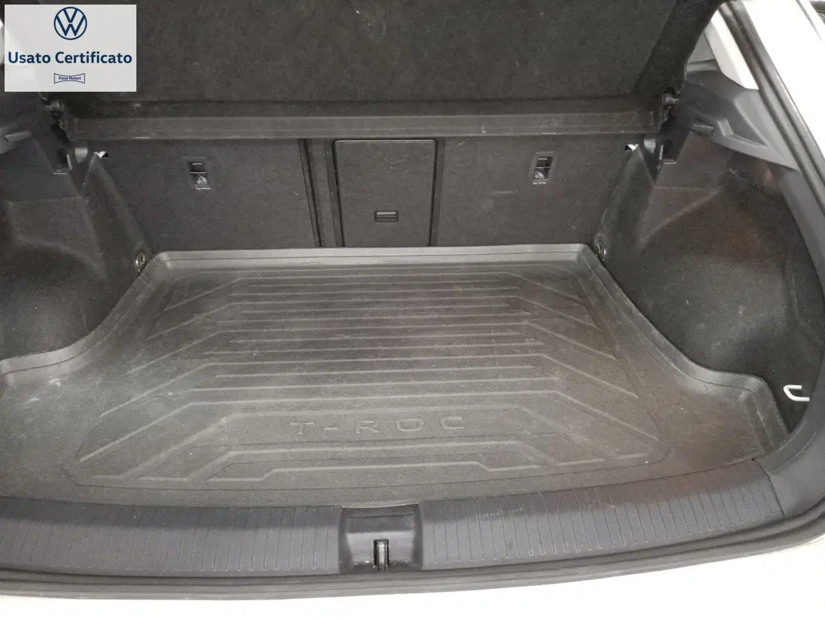 Volkswagen T-Roc usata a Genova (9)
