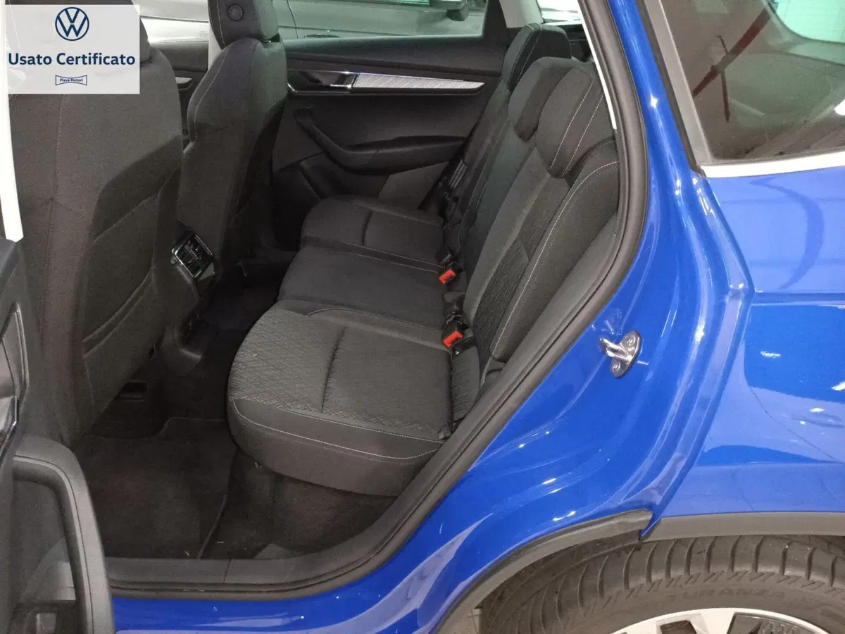 Skoda Karoq usata a Genova (10)