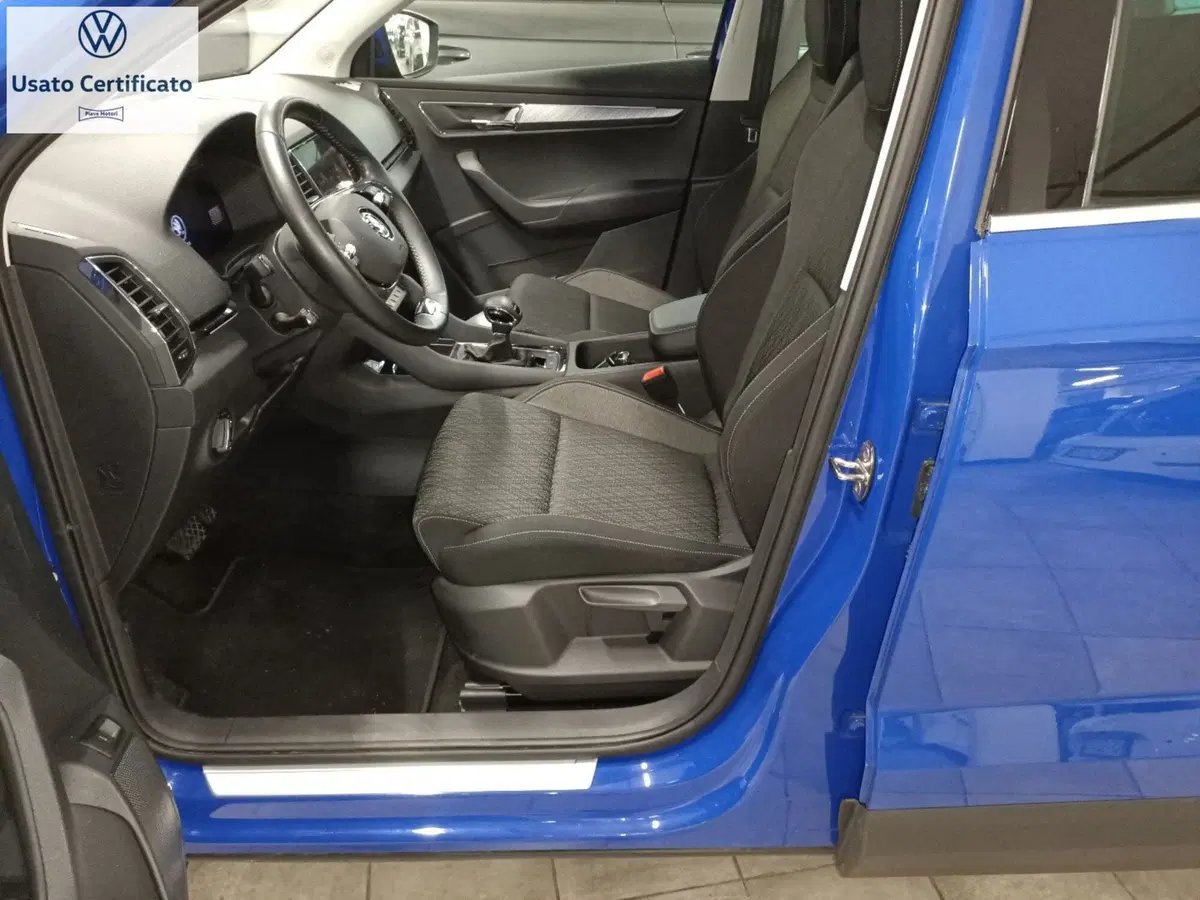 Skoda Karoq usata a Genova (11)