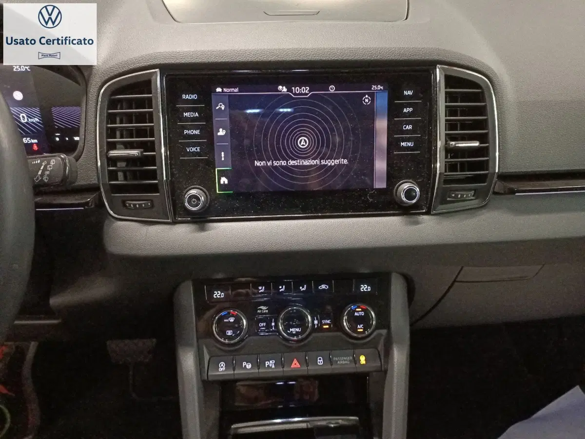 Skoda Karoq usata a Genova (12)